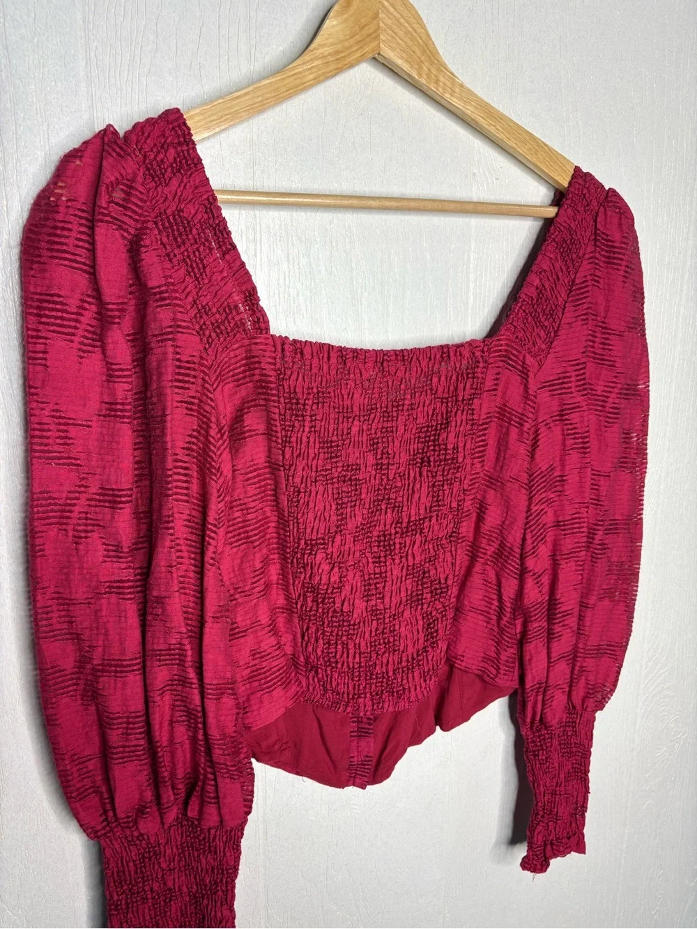 Anthropologie Romantic Puff-Sleeved Blouse size small petite raspberry